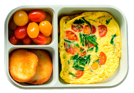 Broodtrommelidee voor kleuters: omelet voor lunch met groenten